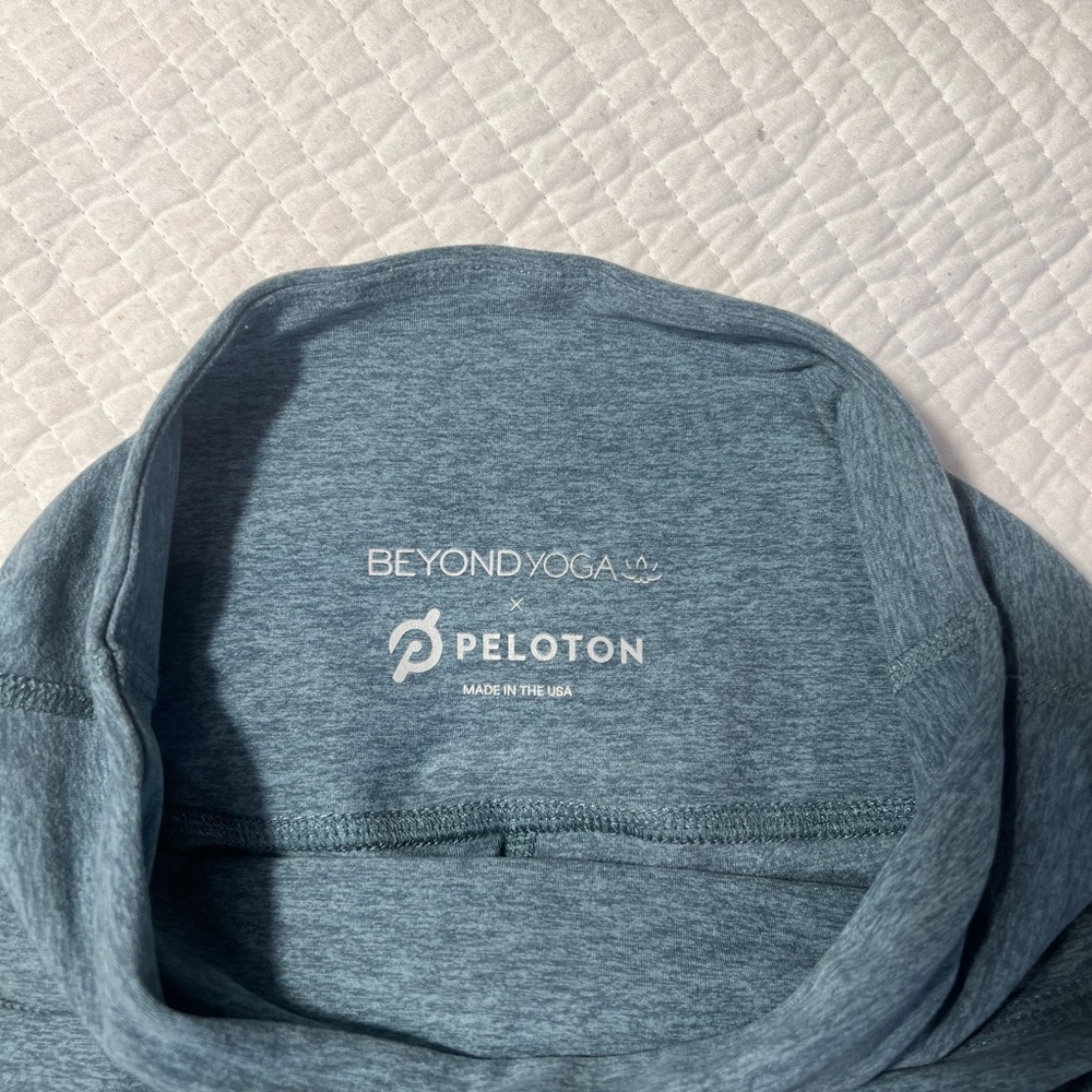 BeyondYoga x Peloton leggings